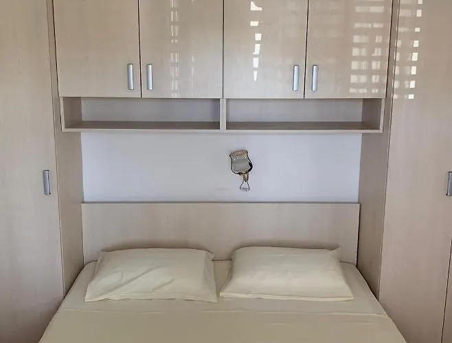 Apartament Pahljina *