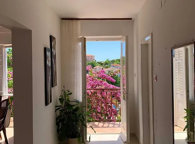 Pahljina Apartament Palit