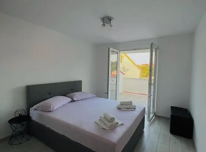 Pahljina Apartament Palit