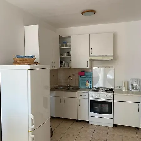 Pahljina Apartament *