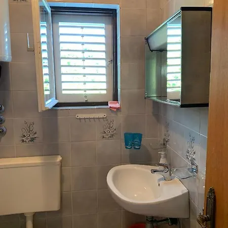 Pahljina Apartament Palit