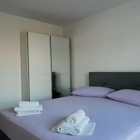 Apartament Pahljina *
