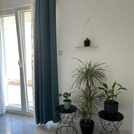 Apartament Pahljina