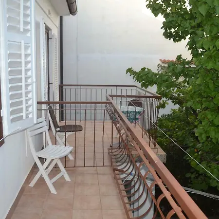 Pahljina Apartament *
